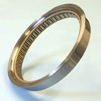 Picture of flanged roller bearing with location flange